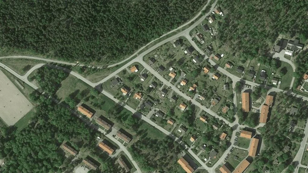 Området kring Karlavägen 15