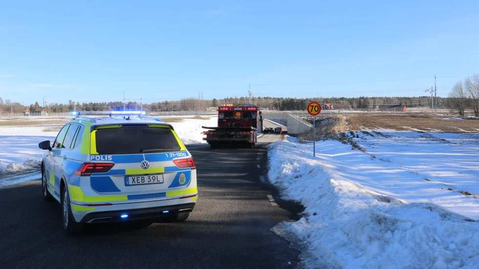 Olyckan inträffade i en viadukt under E4:an någon kilometer norr om Nyby i norra Uppsala.