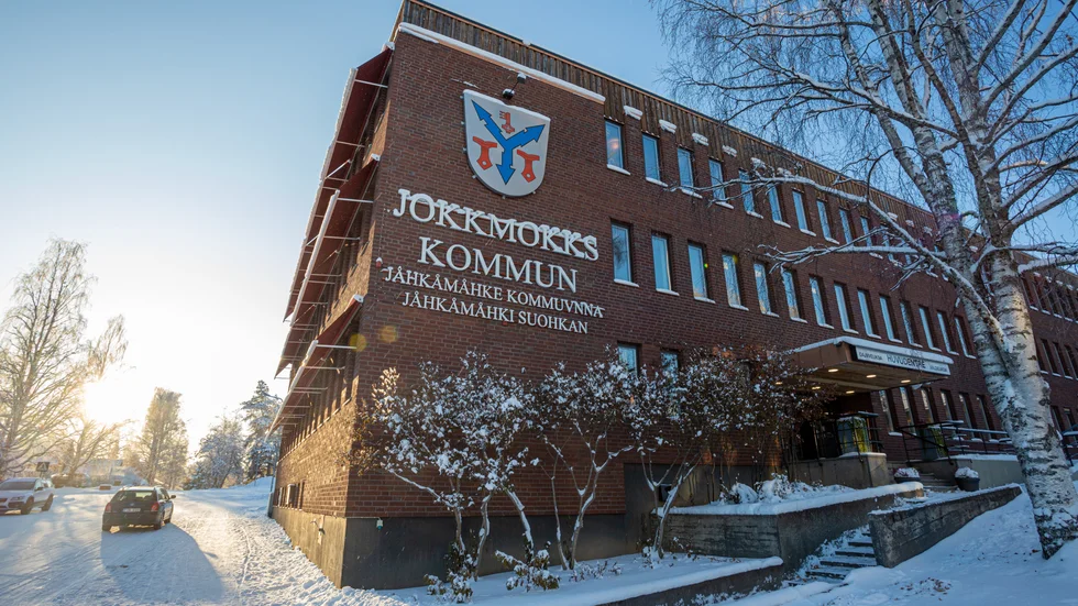 Socialchefen Björn Wäst får lämna sin tjänst efter ett beslut av kommunstyrelsens arbetsutskott. 