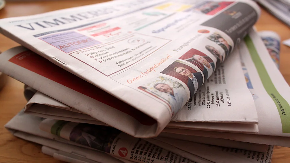 "Jag vet att det är många som är trötta på allt prat om det digitala, och det kan jag också bli understundom. Jag tycker om prasslet av tidningspapper och trycksvärtan på fingrarna. Jag har alltid tyckt om att jobba mot en tydlig deadline", skriver krönikören, som förklarar syftet med digitalt fokus.