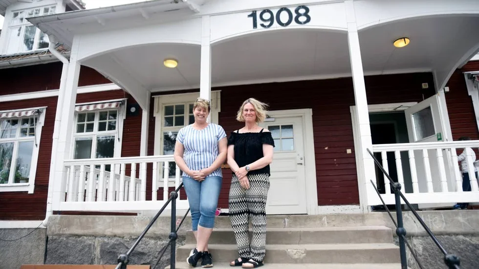 Trots den ekonomiska krisen för Ljusfalls friskola så ser Mari Aktner och Gunilla Malteskog ljust på framtiden.