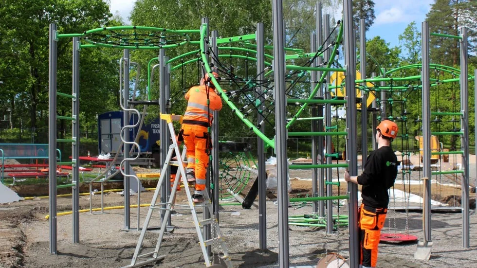 Montering av klätterställning.