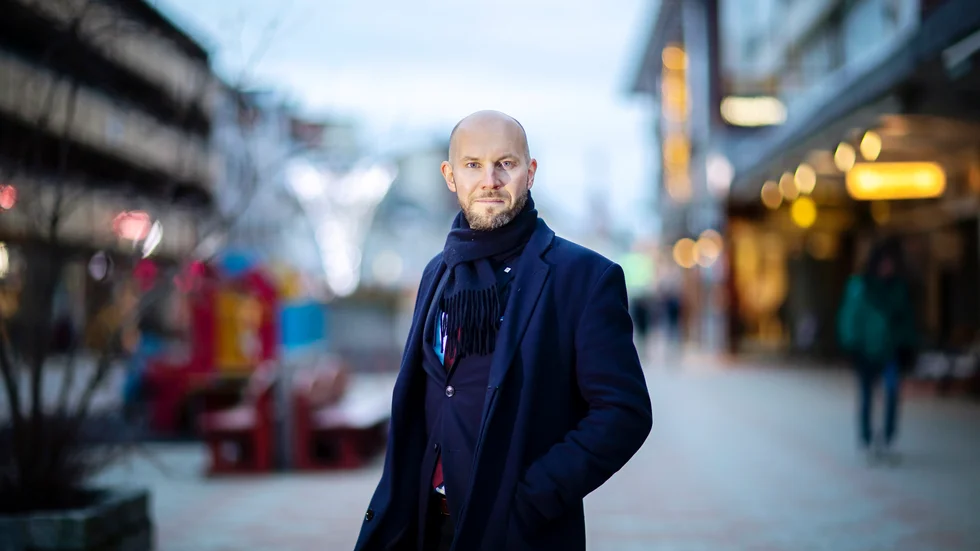Claes Nordmark (S) kan inte säga så mycket mer nu än att Socialdemokraterna och Sjukvårdspartiet kallar till pressträff senare i eftermiddag för att presentera den nya koalitionen Framåt hela Boden.