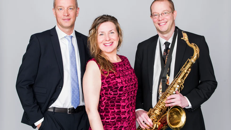Musik. Ulf Nordwall, Peter Nordwall och Maria Bervelius har tillsammans skapat musik och text till föreställningen. Foto: Fotograf Andreas Nilsson AB.