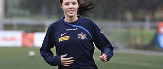 Elin fortsätter i damallsvenskan