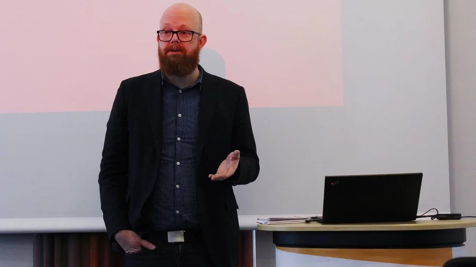 Ola Mattsson, Sverigechef på Rädda Barnen, berättade om deras arbete med att skapa bättre förutsättningar för unga.
