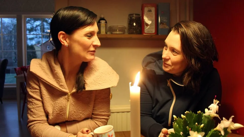 Rebecca Mazur och Eleonor Håkansson är nyblivna nattvandrare.