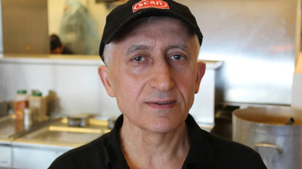 Salman Ergul driver restaurangen vid nedlagda Coop Forum i Norrköping, sedan 23 år.