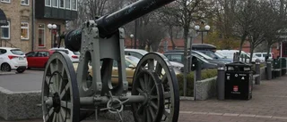 Nu ska kanonen bort från torget