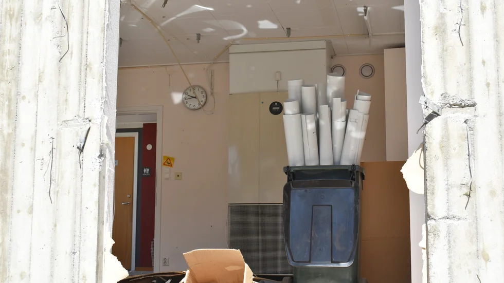 I detta kontor stannade tiden klockan 09.43 för några månader sedan.