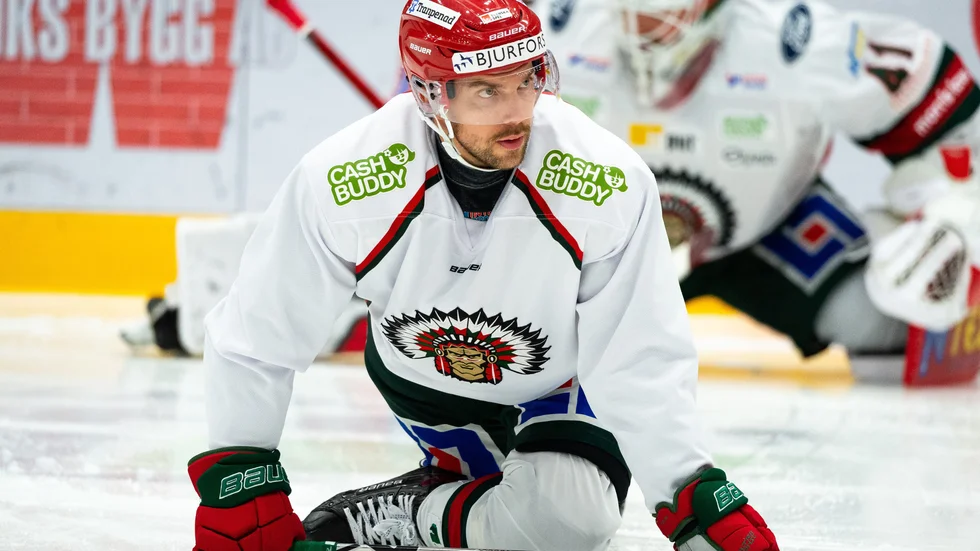 Piteågrabben Anders Grönlund missar resten av säsongen. Ett  kraftigt avbräck för Frölunda.