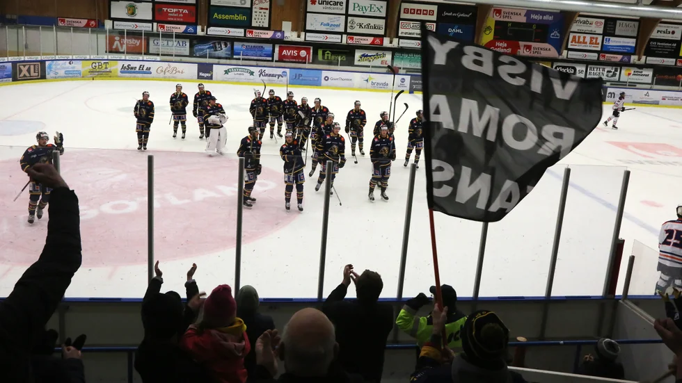 Visby Roma har skämt bort sina supportrar med allettan under flera år. Men nu är det vårserien och bakvägen som gäller för att gå långt i playoff till hockeyallsvenskan.