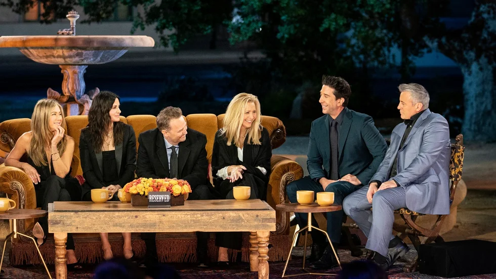 När de sex skådespelarna i tv-serien "Friends" samlades för att bjuda fansen på ett "Reunion"-avsnitt blev det mycket prat om vilka skönhetsingrepp som de har gjort. Catarina Nitz undrar vad folk hade sagt om de inte hade fixat lute med rynkor och påsar i ansiktet.  