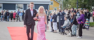 Vimmel från Studenbalen: Ungdomarna i Arvidsjaur intog röda mattan