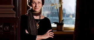 Elizabeth Georges ”Oanade konsekvenser” charmar Norrans recensent: ”Sidorna svischar förbi”