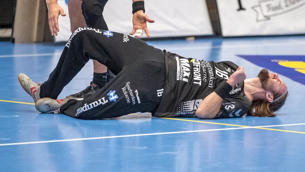 Guifs Daniel Freyr Andresson storspelade bitvis i målet men kunde inte göra något åt Sävehof som vann klart med 24–33.