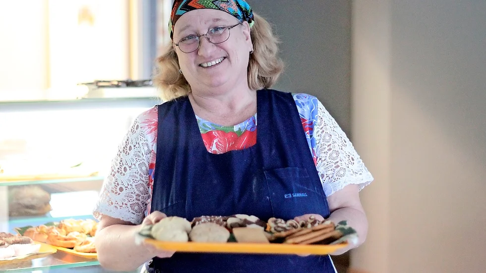Mötesplats. Monika Runesdotter hade turen att få hyra en färdig lokal med inventarier och allt. Däremot har väggarna och miljön fräschats upp. Foto: Evelina Eriksson.