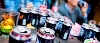Gav vodkaflaska till minderårig – döms till dagsböter
