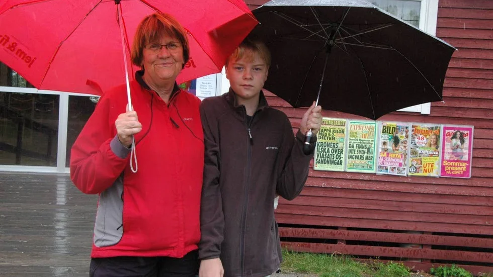 Agneta Johansson med barnbarnet Lukas Svensson kommer till Småängens camping varje år.