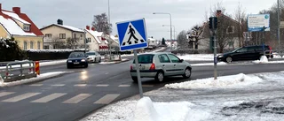 Inga trafikljus i vältrafikerad Motalakorsning: "Halvmesyr"