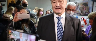 Porosjenko återvänder till Ukraina