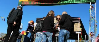 Folkfest när Bob Marley hyllades