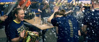 Se guldlagets firande efter VM-finalen