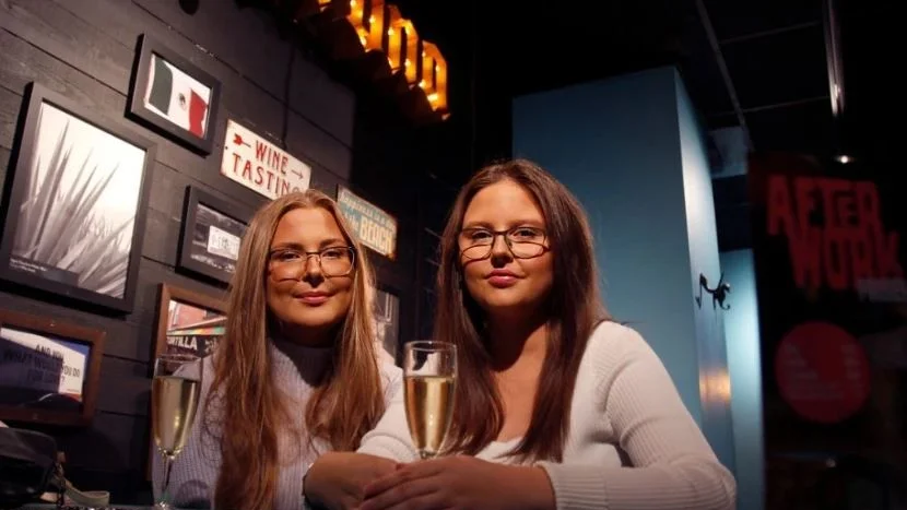 "Eskilstuna-Kuriren verkar helt ha tappat koncepterna i valet av inriktning på tilltal och kommunikation med sina följare", skriver Sven Strömberg, i samband med att tidningen presenterade sin nya podd-duo, Hojjan & Bojjan.