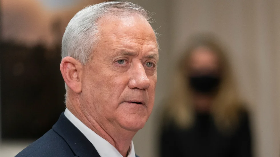 Israels försvarsminister Benny Gantz träffade den palestinske presidenten Mahmud Abbas under tisdagskvällen. Arkivbild.