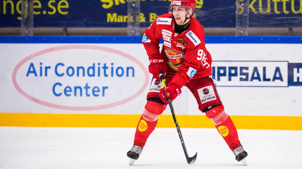 Hampus Harlestam gjorde 3-2 målet i matchen mot Karlskoga.