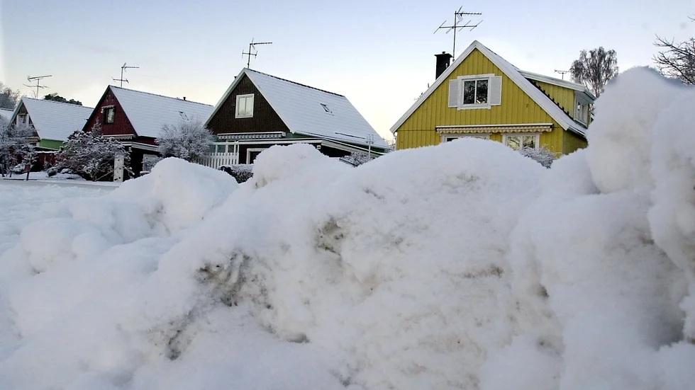 Villapriserna har utvecklats sämre sedan milleniumskiftet i Norrbotten jämfört med landet som helhet. Jämför man med ett genomsnitt för Stockholmsbörsen så har villaägandet varit en god affär.