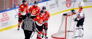 Domaren bröt fingret när Linden briljerade i derbyt
