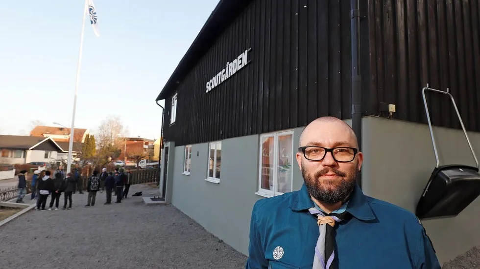 I Scoutgården på Tingstuhöjden har Strängnäs scoutkår sin hemvist.