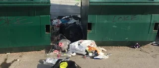 Klagomål på skräpig återvinningsstation