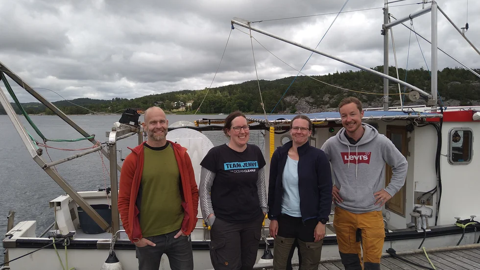 Joakim Ahlgren, Jenny Ask, Martina Jeuthe och Robin Bergman vid Umeå marina forskningscentrum kan nu titulera sig forskningsdykare med rätt att dyka ned till 30 meters djup.