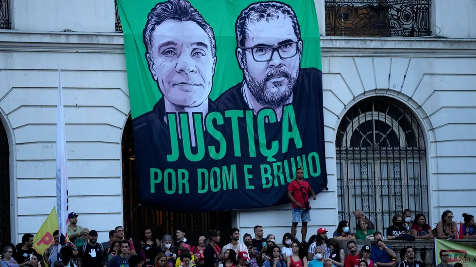 Den brittiske journalisten Dom Phillips, till vänster, och den brasilianske urfolksexperten Bruno Pereira mördades i Amazonas den 5 juni 2022. Arkivbild.