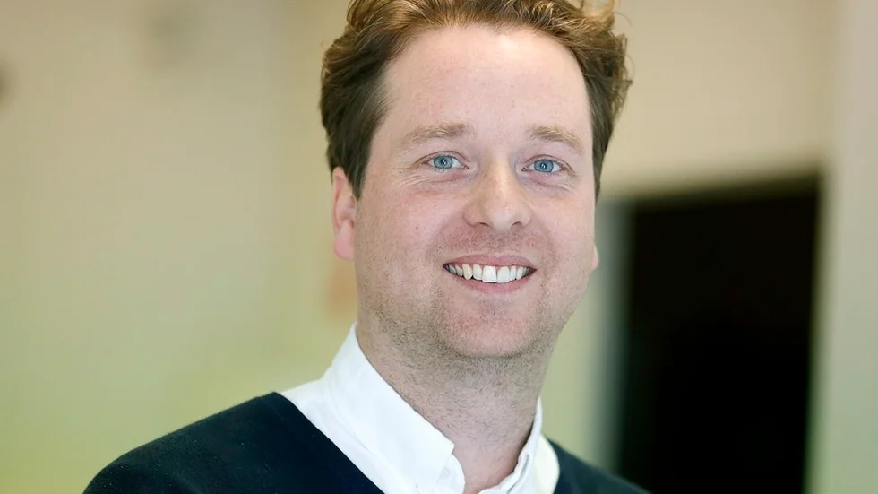 Den nya vd:n Bernhard Stahre är 33 år och har en dubbelexamen som civilingenjör och ekonom från Uppsala universitet.