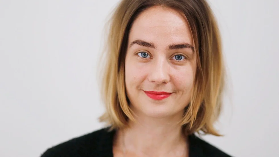 Elin Magnusson arbetar med bland annat skulptur och video som uttryck.
