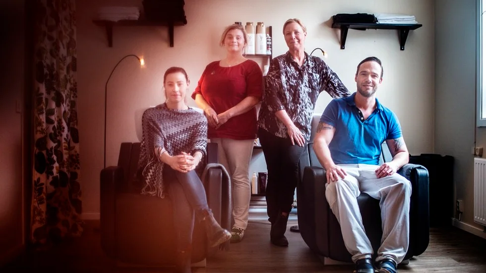 Fyra ensamföretagare som gjort gemensam sak under namnet "I form" som kommer vara med på Hälsokvällen. Fr v; Lisa Nordin, frisör, Josephine Näslund, fotterapeut, frisören Anne-Lie Widholm och naprapaten Gustav Ingestad.