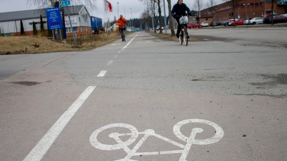 Endast två av nio Sörmlandskommuner ligger över rikssnittet för antal cykelvägsmeter per invånare.