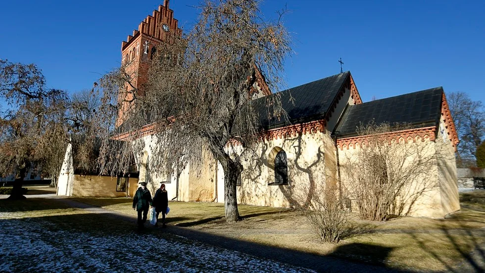 Kyrkan byggdes ut rejält i samband med att Torshälla fick sina stadsrättigheter 1317. På 1400-talet tillkom tornet. Dessförinnan stod en klockstapel på det så kallade Klockberget.