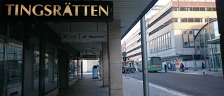 Slog kvinna flera gånger på bensinstation – döms till fängelse