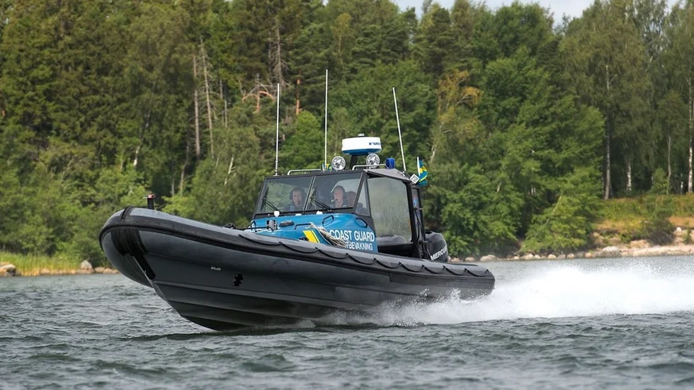 Kustbevakningens ribbåt ser ut så här. Kanske lite lyxigare än den som OxSS har köpt.
