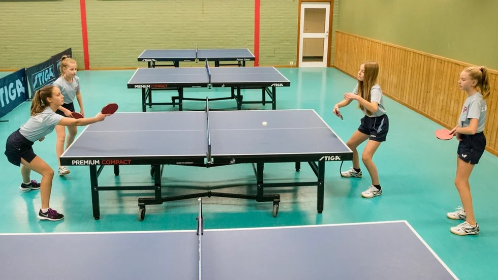 Träningsvilliga. Två gånger i veckan tränar och spelar kvartetten Ebba Andersson, Klara Eriksson, Leia Engström och Fanny Eriksson med och mot varandra.