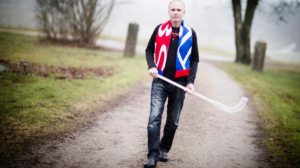 Skyttekungen Håkan Ohlsson var med under Katrineholmsbandyns storhetstid och är bekymrad över bandyns utveckling. Nu hoppas han att KVBS kan ta sig tillbaka till allsvenskan omgående för att inte raset ska bli ännu större.