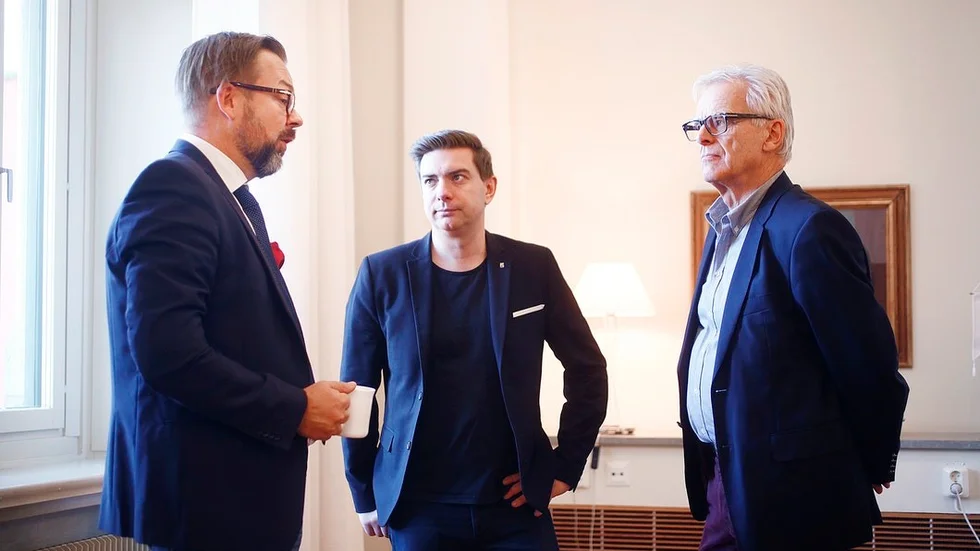 Jari Puustingen (M), Jimmy Jansson (S) och Arne Jonsson (C) har lett Eskilstuna kommun tillsammans i två mandatperioder. Men nu blir det bara S och M – C går i opposition.