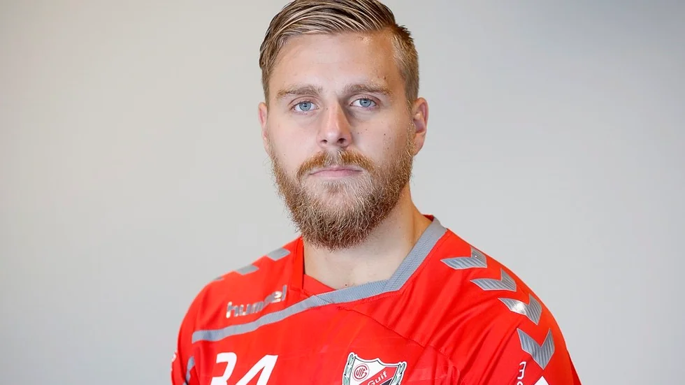 Simon Sonesten fortsätter och blir mittsexa.
