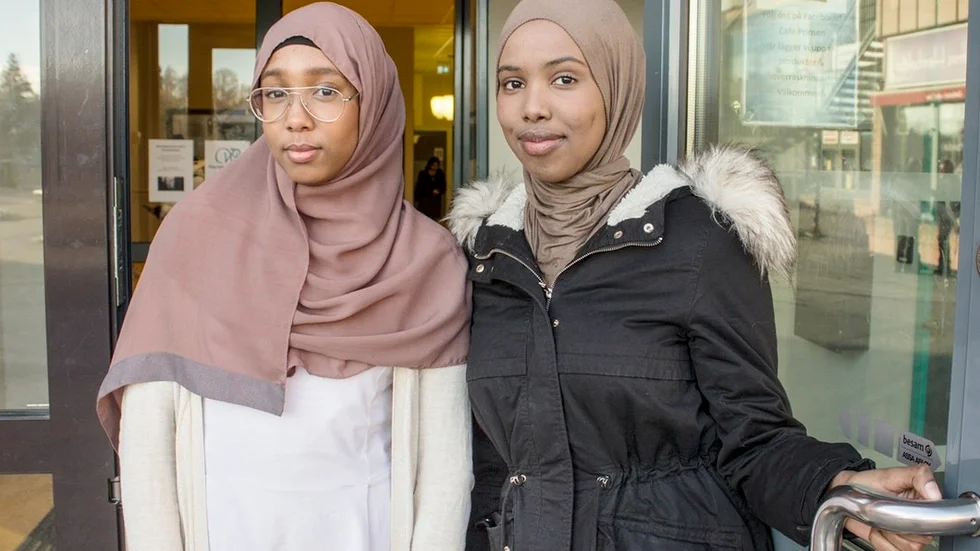 Najmo Nodoowe och Amal Ali Farah.