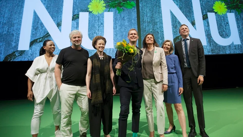 Språkrören, partisekreteraren och ministrarna har flera tuffa månader framför sig.