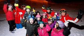 Lek och glädje på skidskola i Malmköping